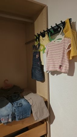 Kinderkleidung Set Grösse 74/98 Kleider Hosen 9 Teile .