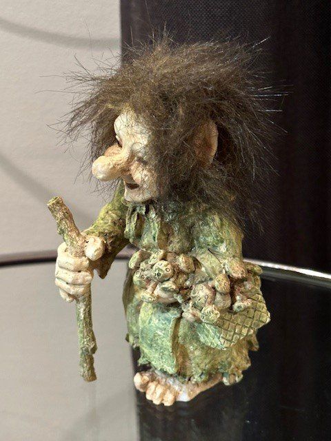 Figuren: +  TrOll  + – Gebraucht aus Winkel von zeho 1