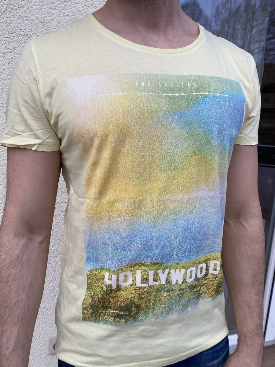 H&M T-Shirts: H&M Herren T-Shirt Gr. M – Gebraucht aus Kriens von sch_v6nl