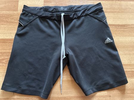 Adidas Laufshorts Herren, Gr. Einf. Bundweite ca. 37 cm