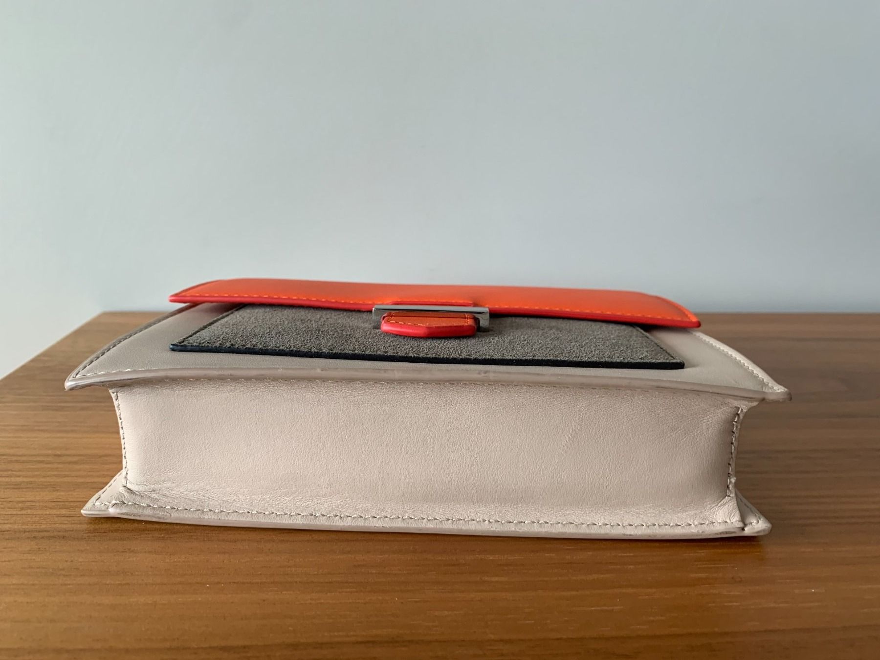 Hugo Boss Taschen für Damen: Handtasche, NEU, Hugo Boss – Neu (gemäss Beschreibung) aus schmerikon von nicole091 7