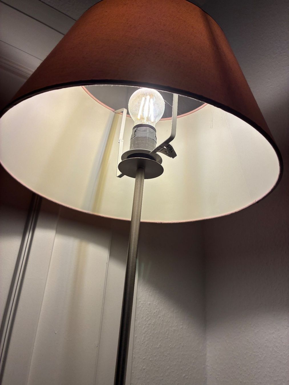 Lampade: Stehlampe dimmbar – Usato da Bern venduto da jaz_x9yv 8