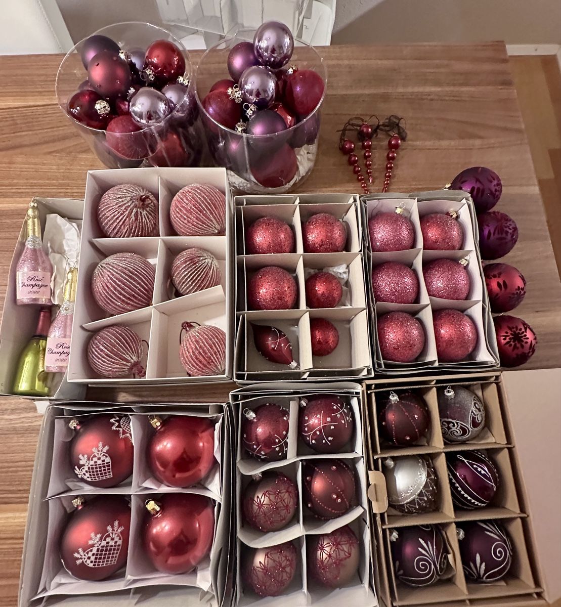 Tutte le decorazioni: Weihnachtskugeln rot pink violett – Usato da Kriens venduto da Pilatu