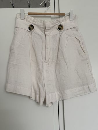 Linen shorts