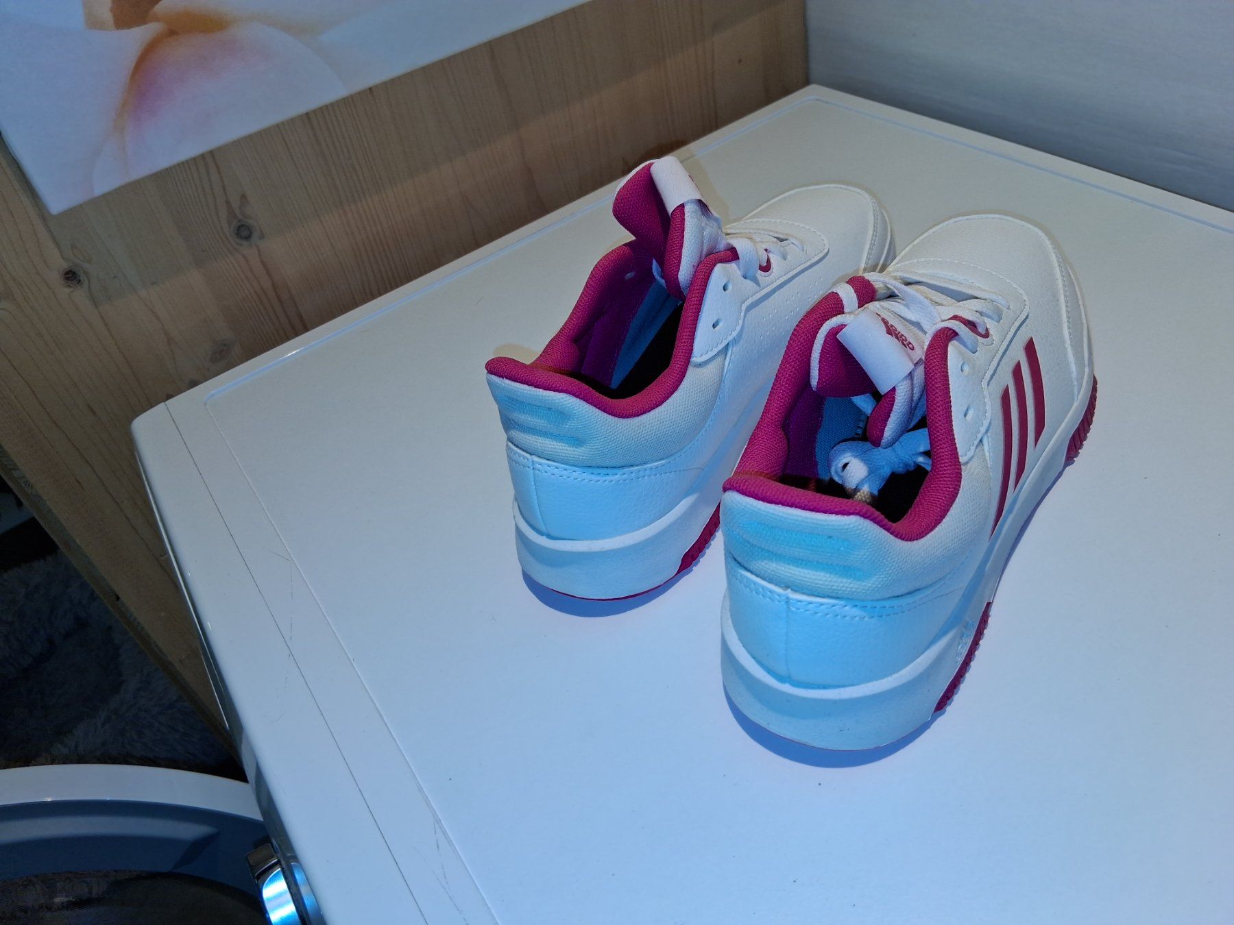 Scarpe da donna: Schuhe Adidas – Usato da Oberwil im Simmental venduto da schicolady 2