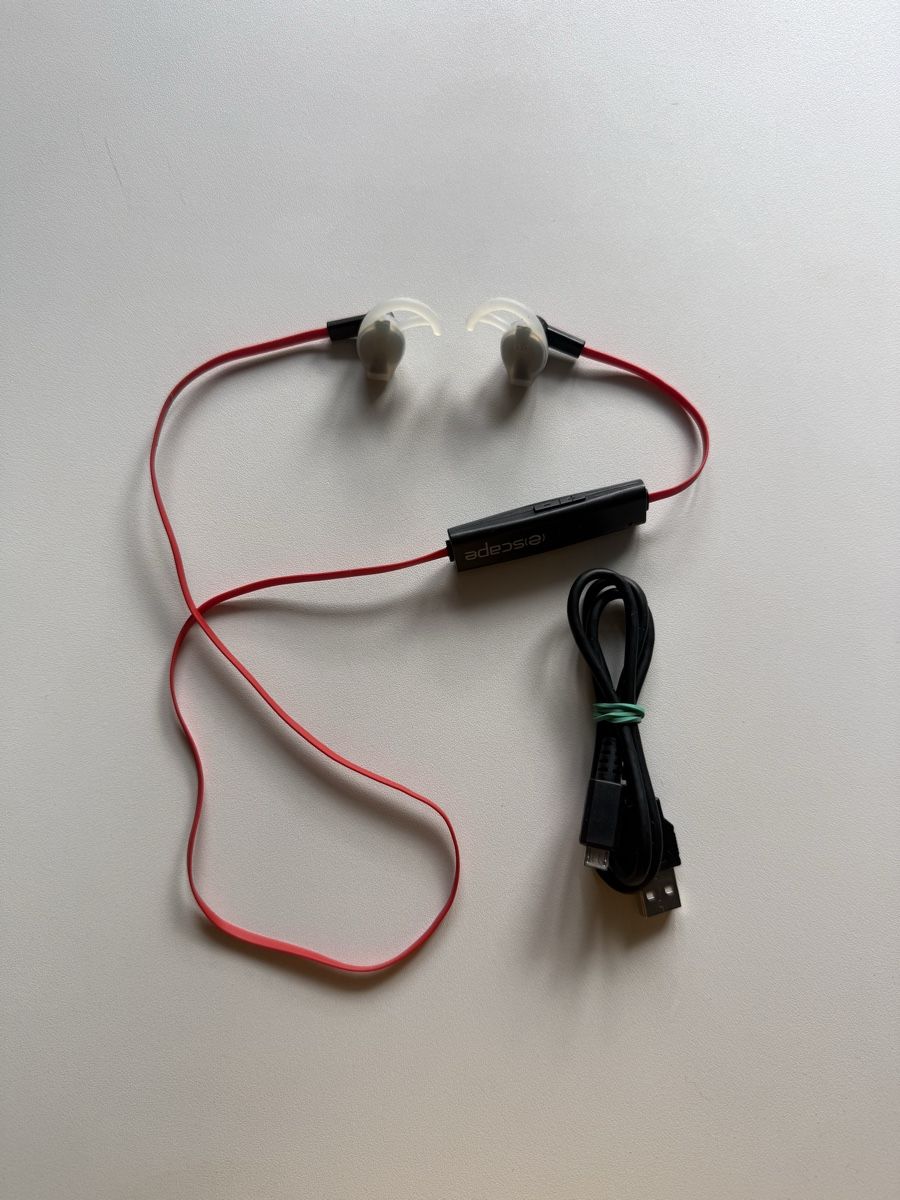 Cuffie: Kabellose Bluetooth Kopfhörer Escape – Nuovo (secondo la descrizione) da Seuzach venduto da Rockyalps 1