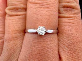Solitär Brillant 0.19c Ring 18k Weissgold Grösse 52.5 *S2477