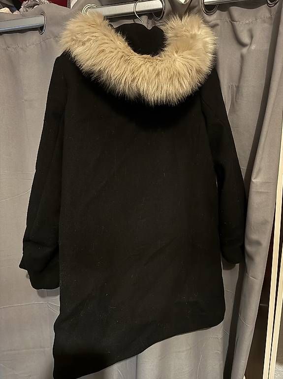 Cappotti: Manteau noir Mango – Usato da La Chaux-de-Fonds venduto da jas_g9x8 1