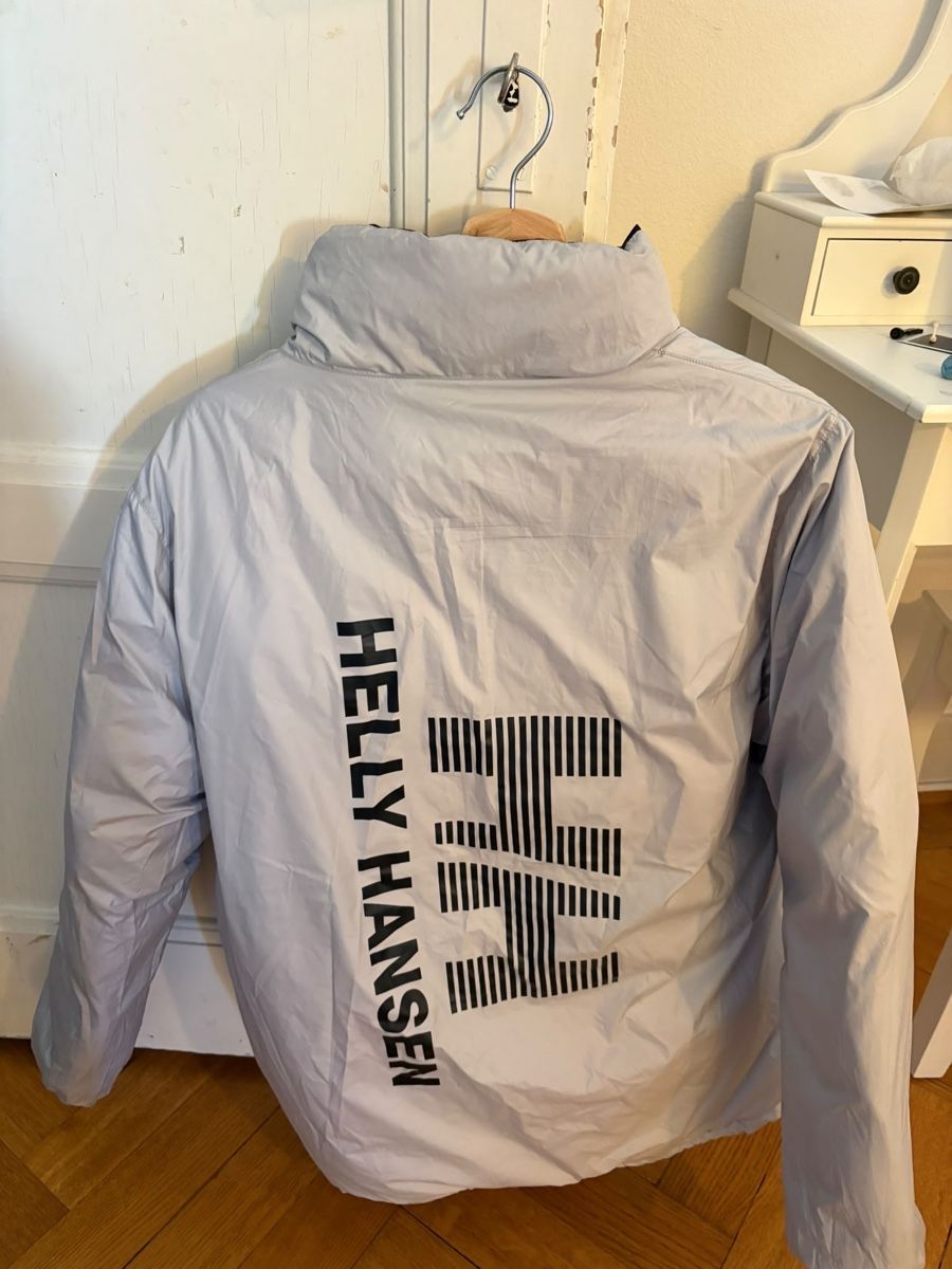 Helly Hansen Giacche: Veste Helly Hansen réversible grise et noire taille M – Usato da Carouge GE venduto da Valou1976 2