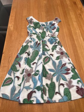 Tory Burch Kleid, Sommerliches Blumenmuster - Top Zustand
