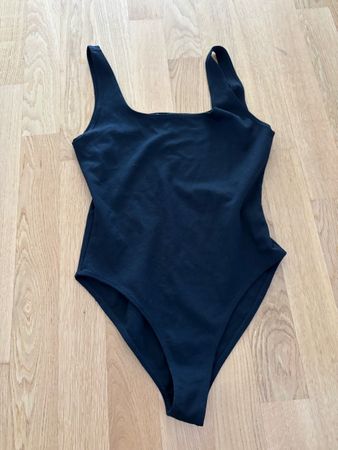 Body von Zara Gr. M