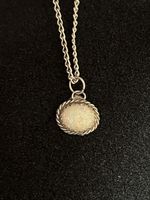 Kette mit Anhänger
