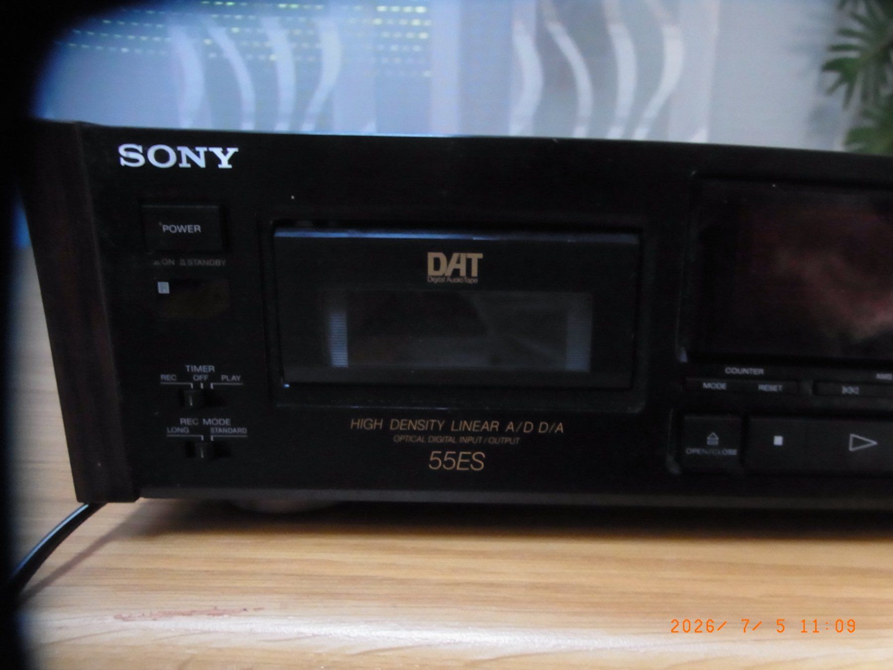 Sony Registratori: Sony DAT Recorder DTC-55ES guter Zustand – Usato da Uezwil venduto da Fauchi51 1