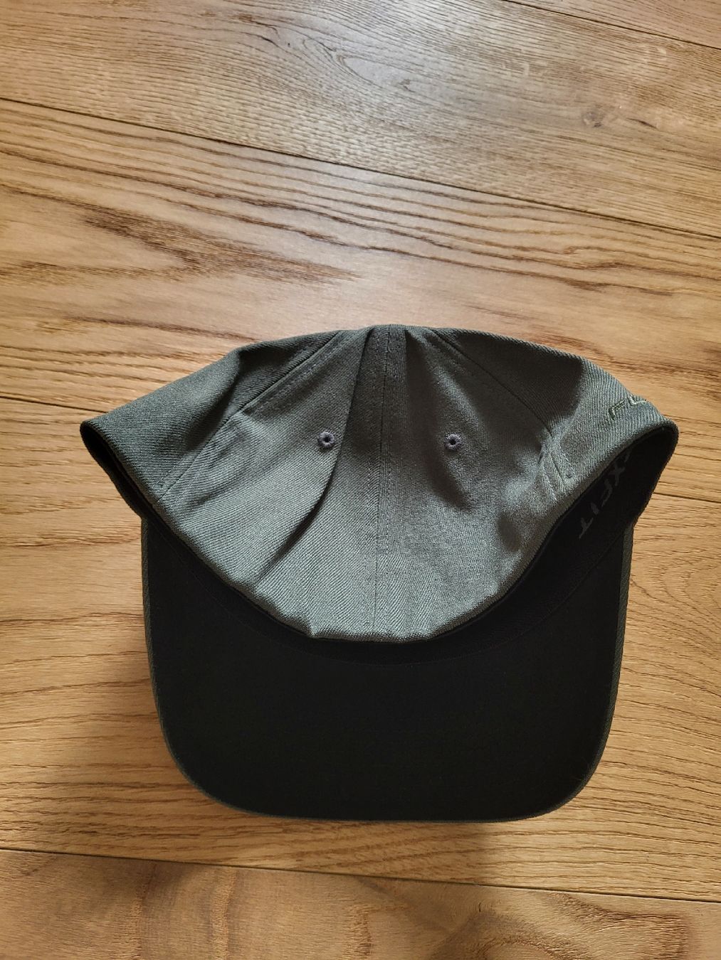 Quiksilver Copricapi, berretti & cappellini: Quiksilver Flexfit Cap – Nuovo e nell'imballaggio originale da Oberburg venduto da Krambambulin 1