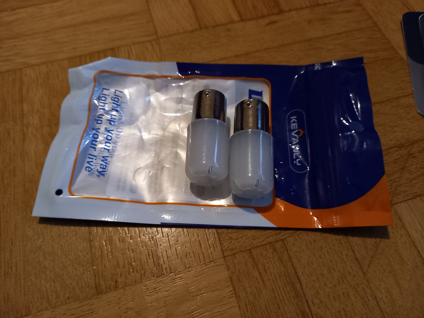 Tutti pezzi di ricambio auto: P21W LED bulbs in white – Nuovo (secondo la descrizione) da Allschwil venduto da d.genchev