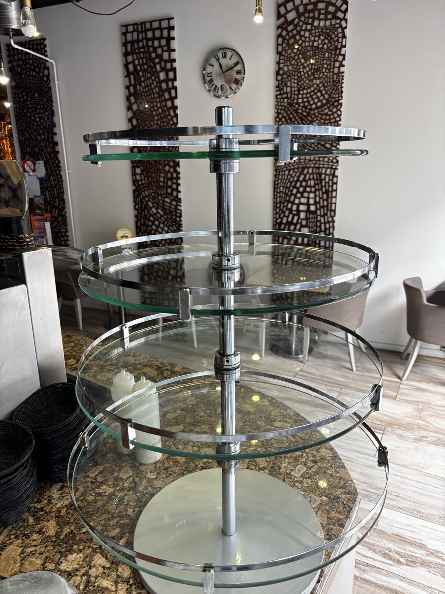 Vetrine: Table vetrine tournante – Usato da Attalens venduto da gar_cpq6 2