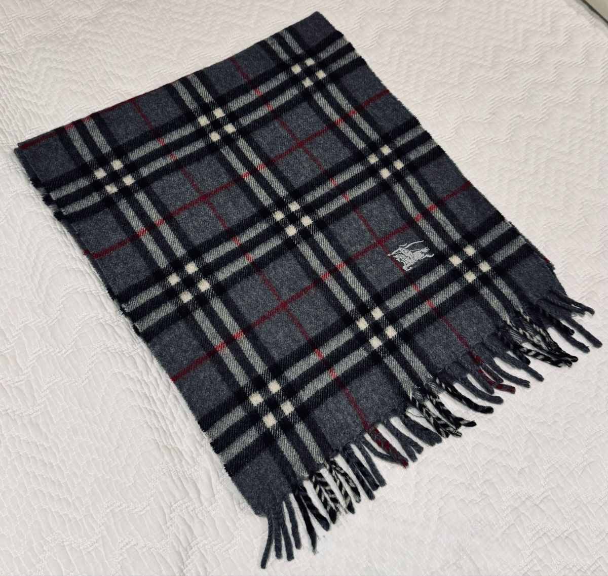 Burberry Foulards, Tücher & Schals: Burberry - Wool Scarf – Neu (gemäss Beschreibung) aus Collonge-Bellerive von alejan_0984 3