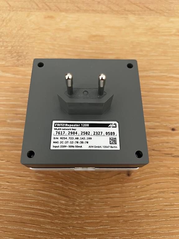 WiFi: Fritz Repeater 1200 – D'occasion à Oberwil-Lieli par Jo-Ke 1
