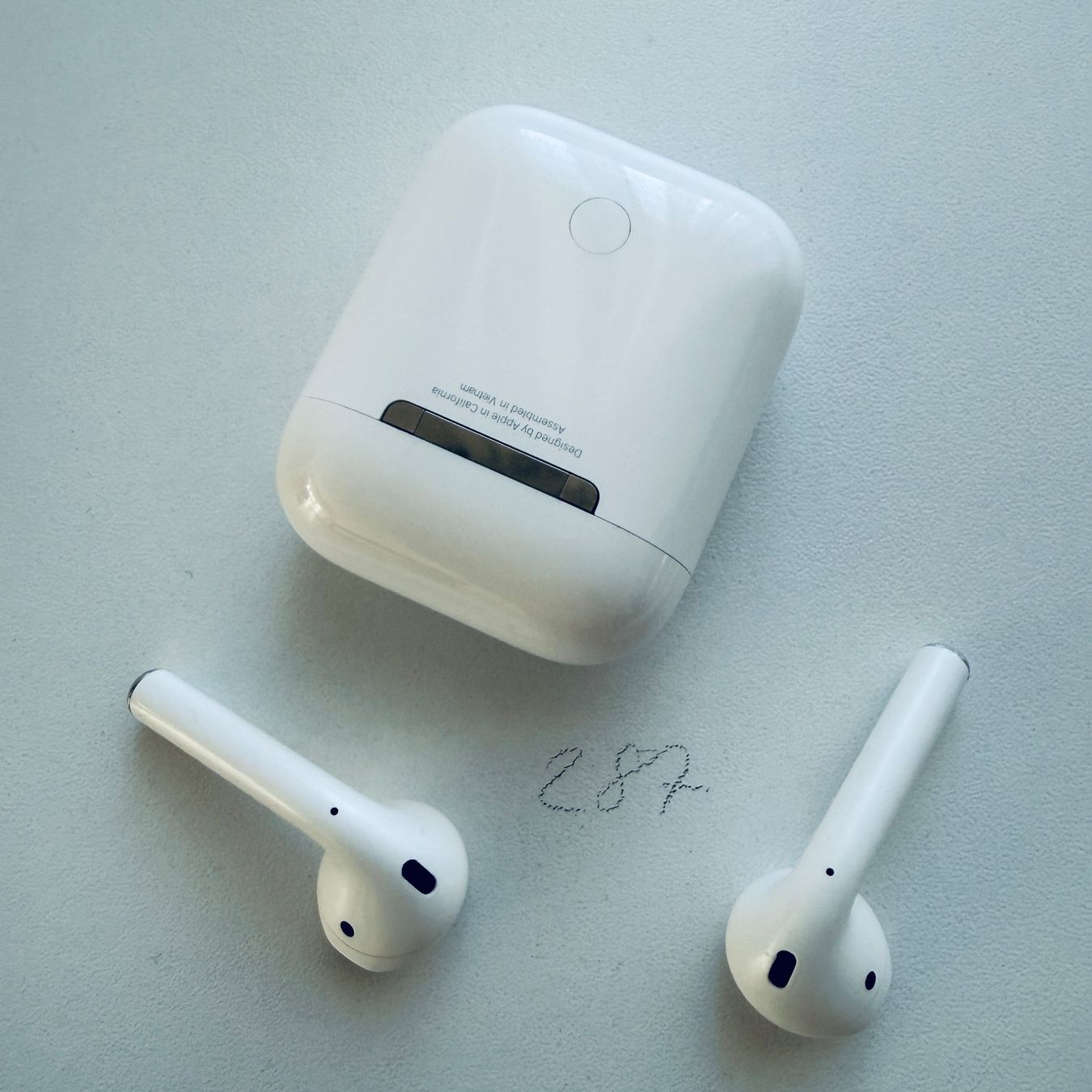 Apple Cuffie: Original Apple AirPods 2 Gen. Wireless Kopfhörer & Case – Usato da Basel venduto da MY.AIRPODS.SHOP 6