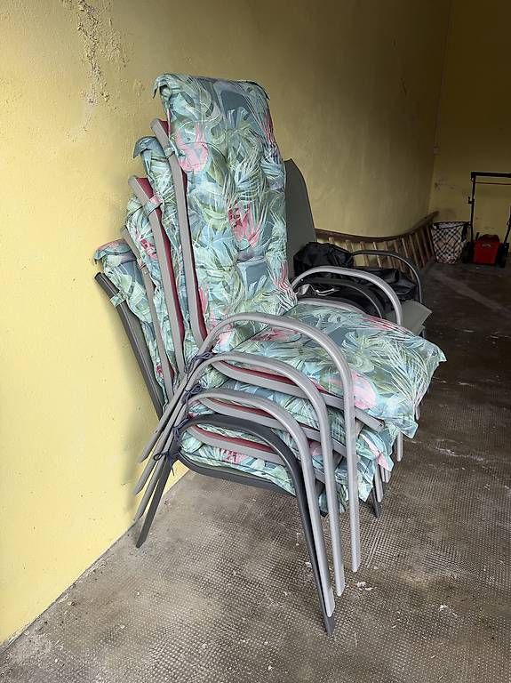 Stühle: 8 chaises de jardin  – Gebraucht aus Arvillard (Salins) von Taniguchi 4