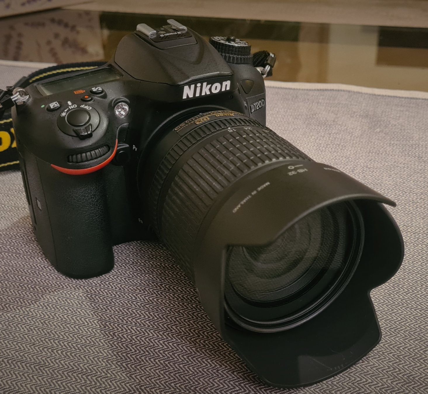 Nikon Fotocamera: Nikon D7200 reflex +objectif nikkor 18-105 comme neuf – Usato da Neuchâtel venduto da gra_msx7 7
