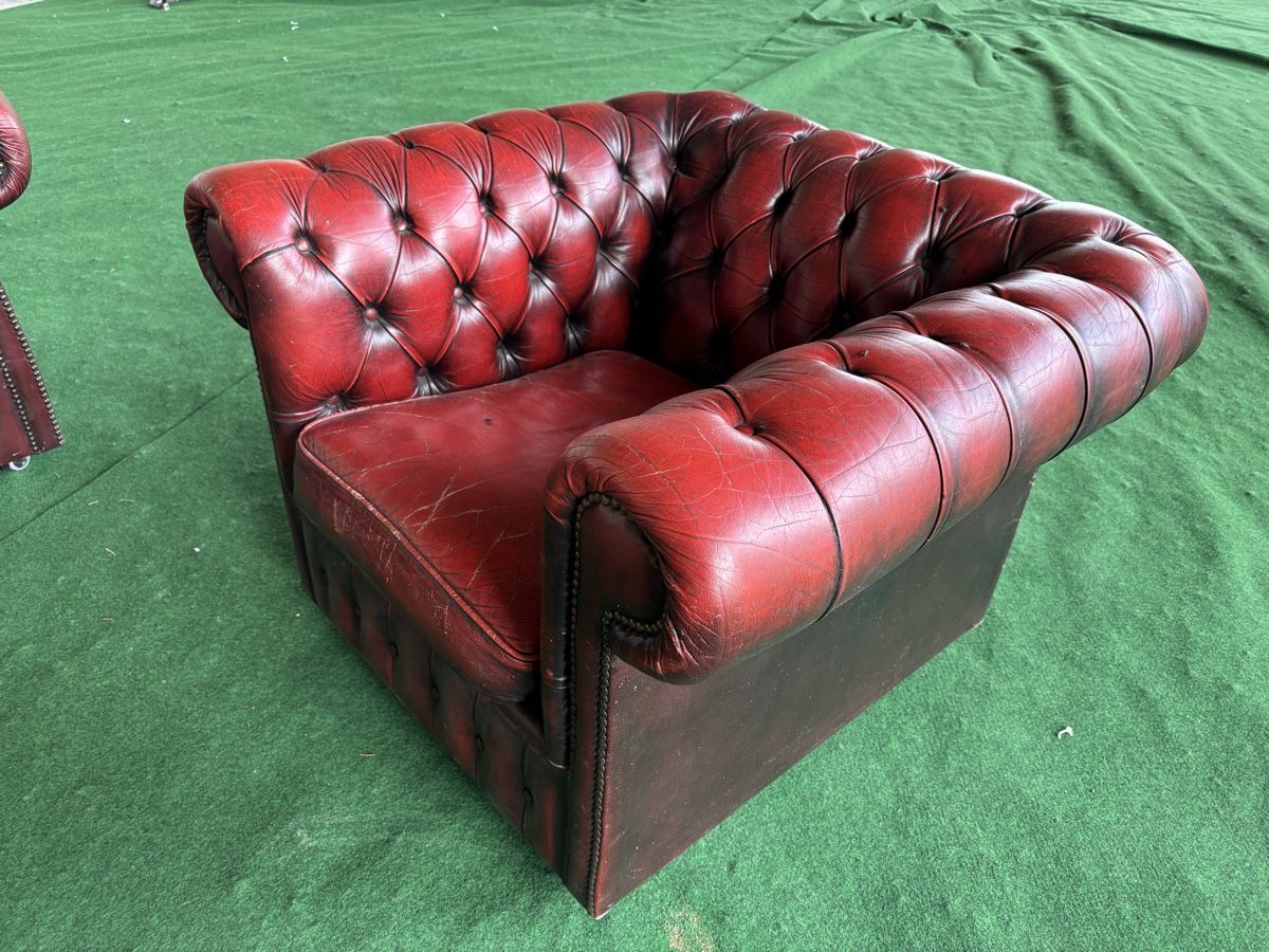 Chesterfield Sofas: Chesterfield Polstergruppe – D'occasion à Uetendorf par Bthomann 2