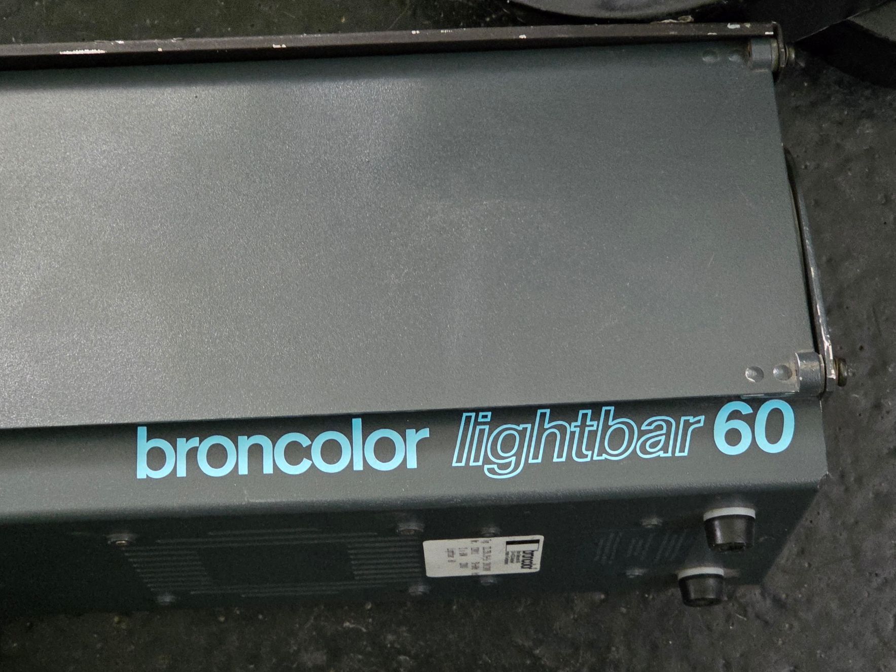 Broncolor Flashs: Broncolor Flashbar 60cm – D'occasion à Zuerich par Motz0 4