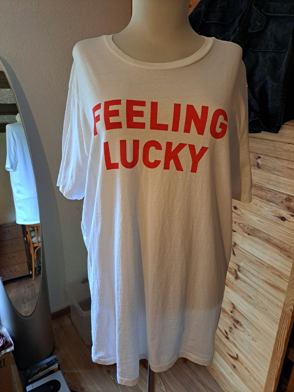 T-shirt: T-Shirt "Feeling Lucky" Gr. XL – Nuovo (secondo la descrizione) da Rafz venduto da MuriFinn