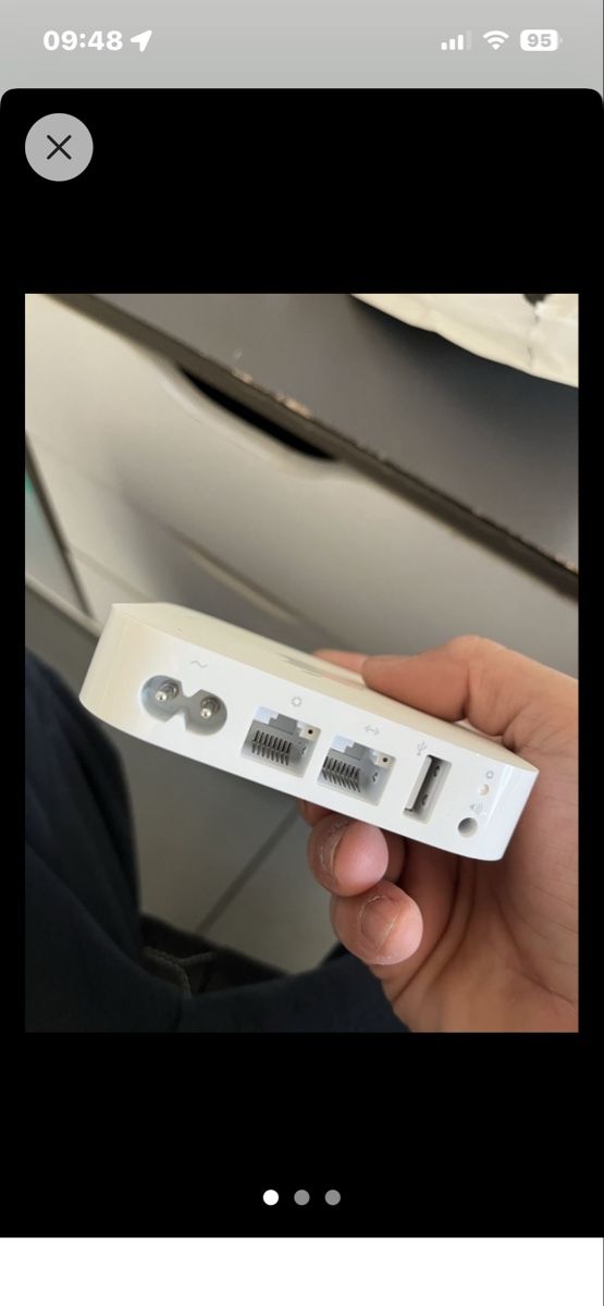 Apple Modem & Router: Apple AirPort Express 2 – Usato da Chiasso venduto da fairy81