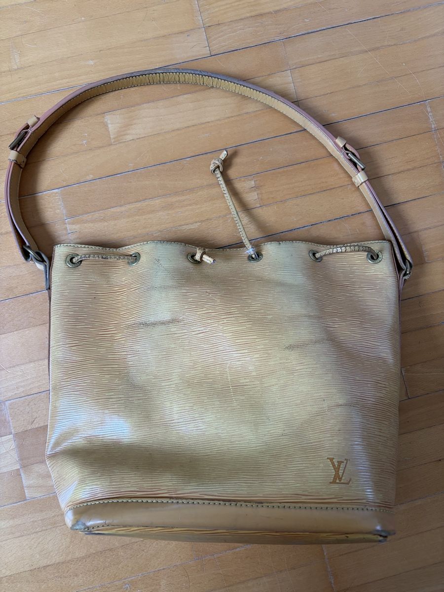 Saint Laurent Borse: Tasche YSL – Usato da Wädenswil venduto da frau_mueller