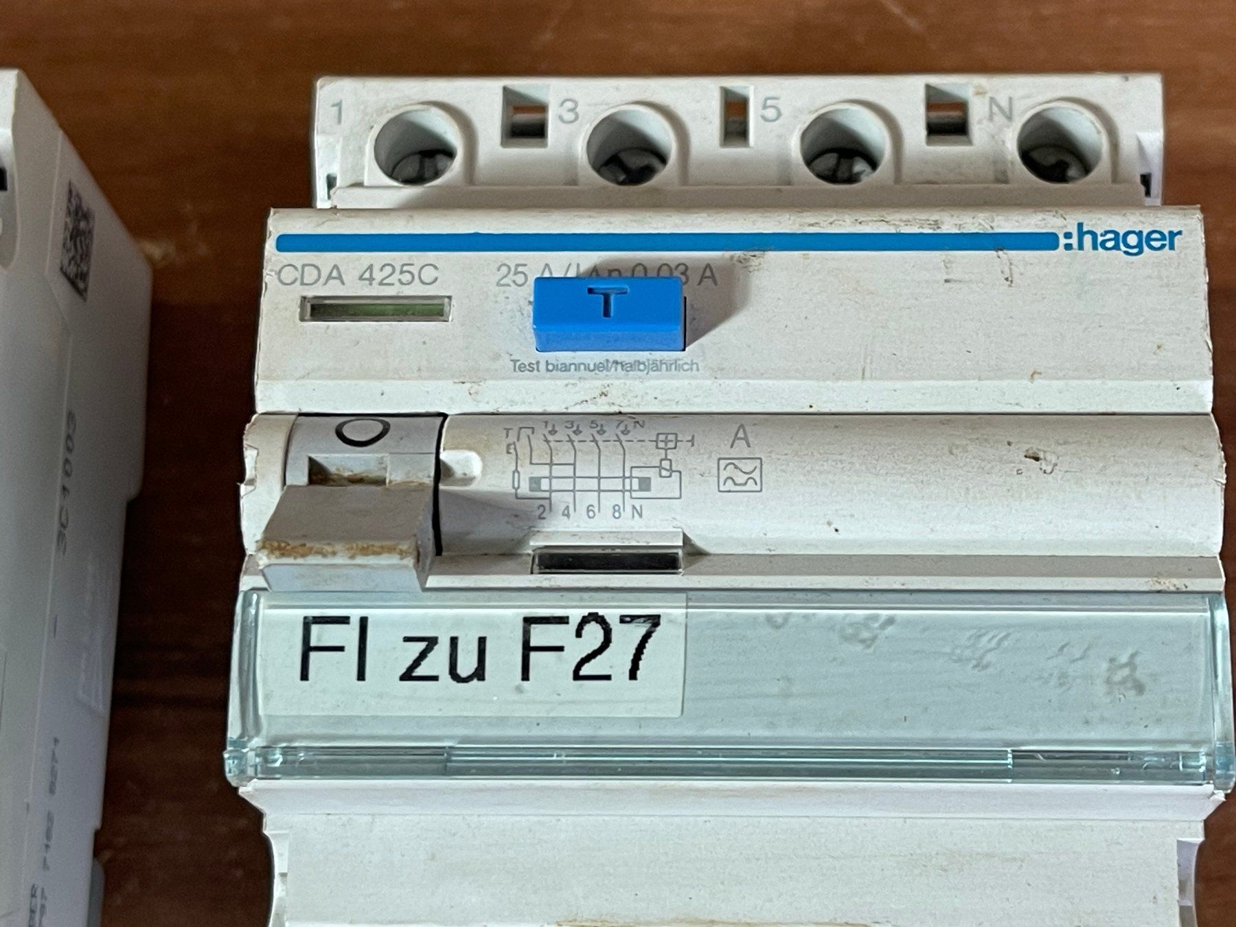 Hager Interruttori: Gebrauchte  Hager FI-Schalter CDA 425C 25A 0.03A – Usato da Wangen SZ venduto da kuriosum12 2