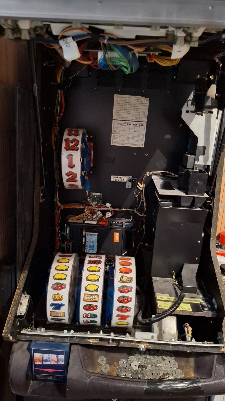 Slot Machine: Spielautomat "Crown Jewels 5000"  – Usato da Aefligen venduto da nai_8hsv 1