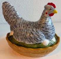 Sehr schönes altes Keramik Huhn Deckeldose