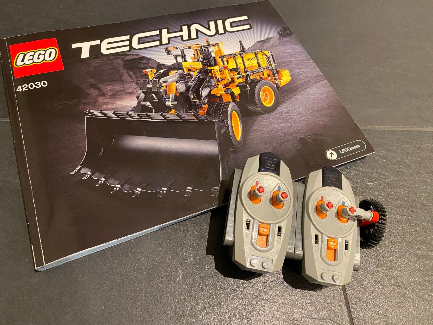 Volvo Escavatori: LEGO Technic VOLVO L350F Radlader – Usato da Wilen b. Wil venduto da Einfachcool 4