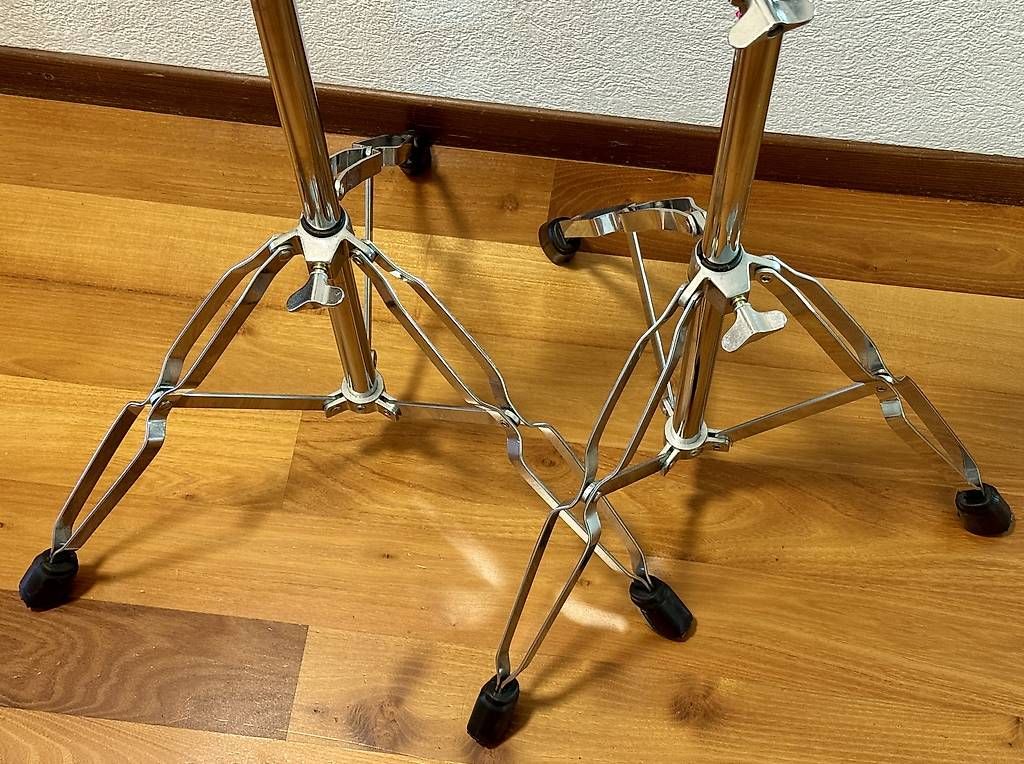 Strumenti musicali: Cymbal Ständer – Usato da Balgach venduto da Psalty 3