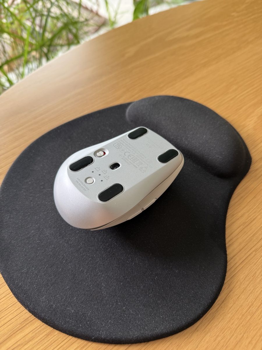 Logitech Souris: MX Anywhere 3S avec tapis de souris – D'occasion à Biel/Bienne par Seelandais_ 2