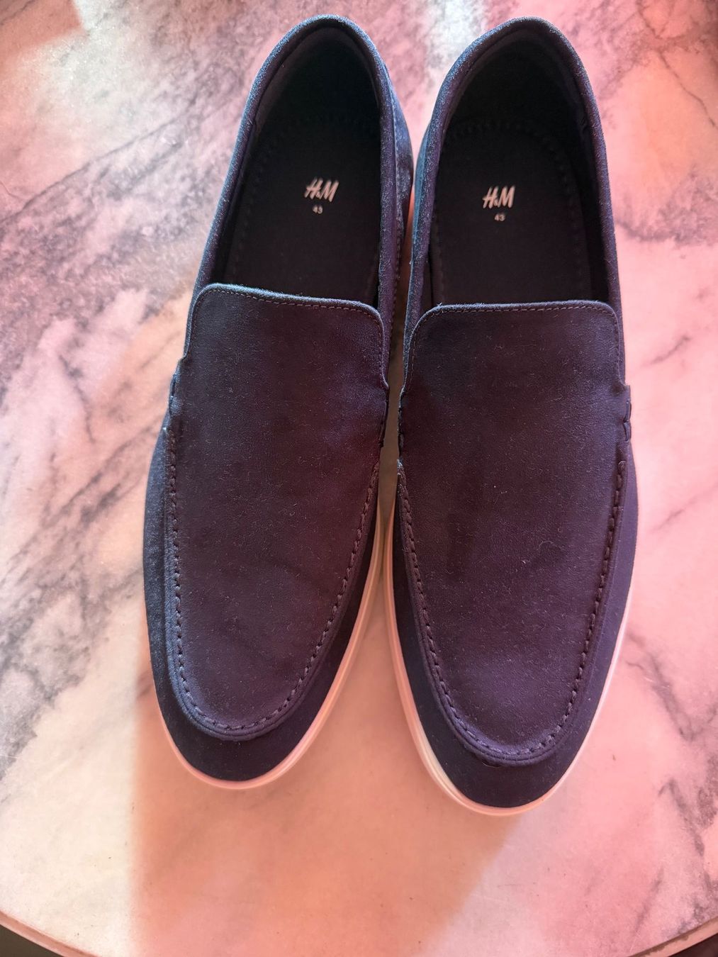 H&M Scarpe da uomo: Loafers à couture mocassin – Nuovo (secondo la descrizione) da Petit-Lancy venduto da ray_w6jy