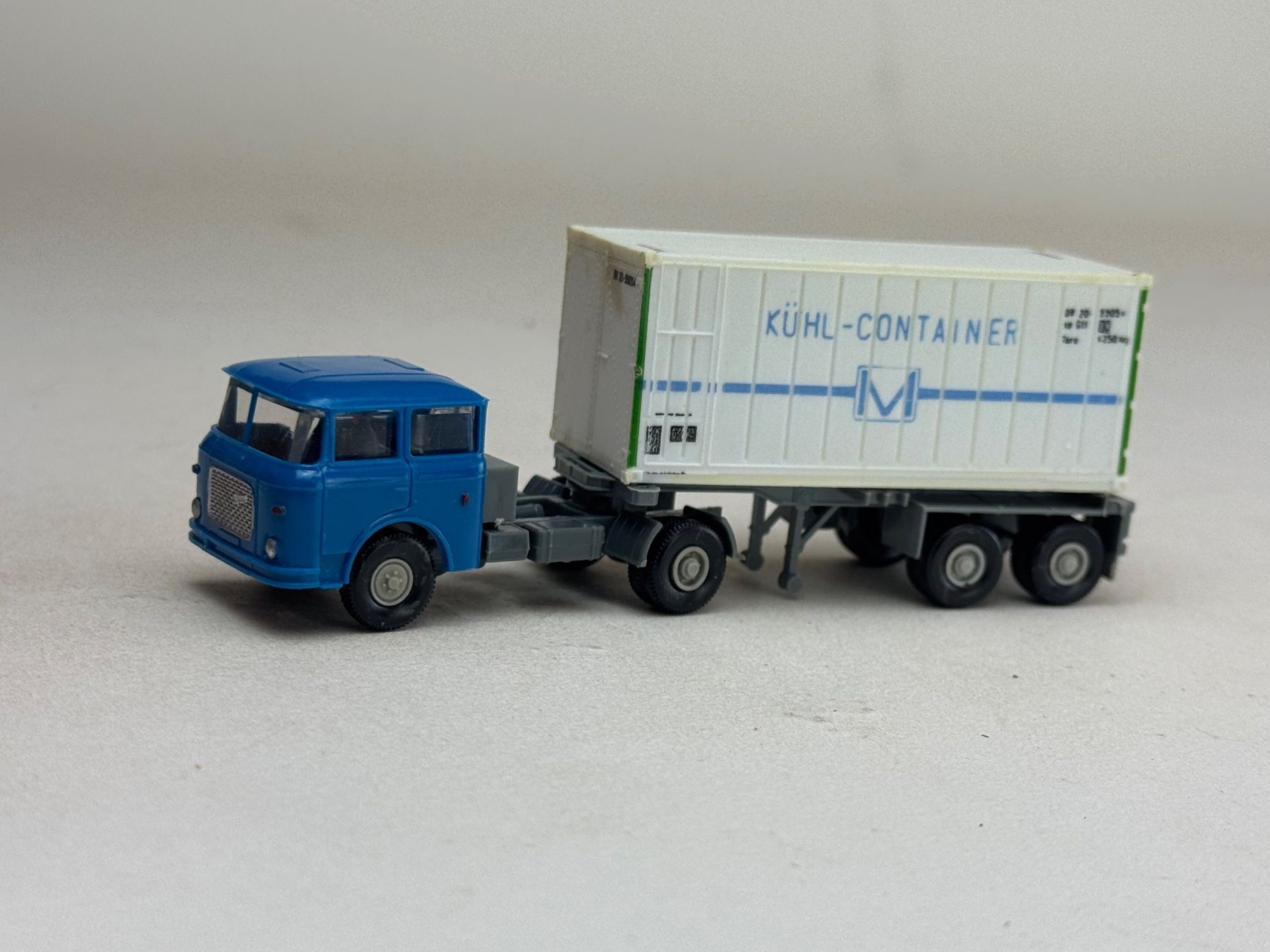 Modellini d'auto: EB- VEB Plast ? Containersattelzug Kühlcontainer – Usato da Elm venduto da Wikmtz