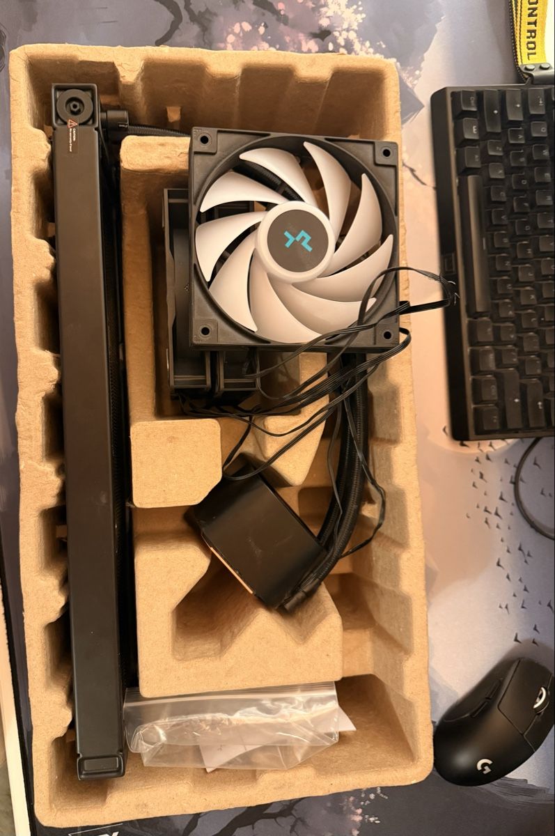 Componenti elettronici: deepcool le720 360mm – Usato da Steffisburg venduto da sev_87n7 1