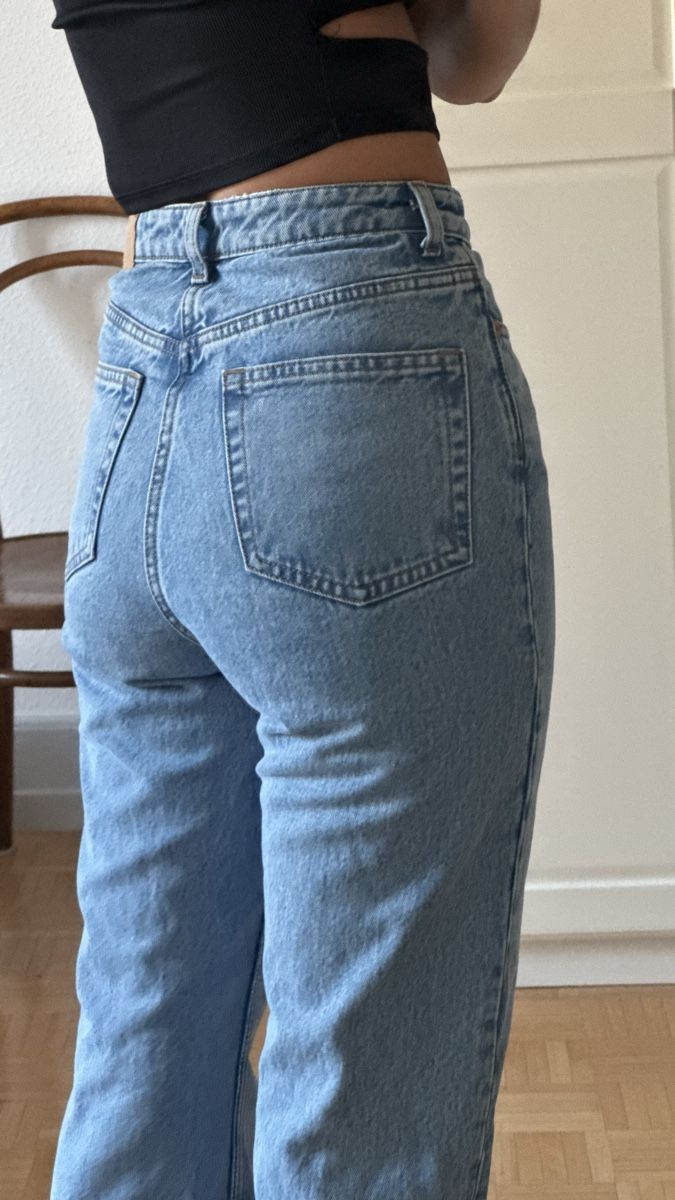 Weekday Jeans: Weekday Rowe Extra High Straight Jeans Gr. 25/30 – Nuovo e nell'imballaggio originale da Zürich venduto da Aya03 2