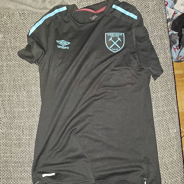 Canottiere & Pantaloni: Originales Westham United Trikot Grösse S – Usato da Rapperswil SG venduto da Gooal