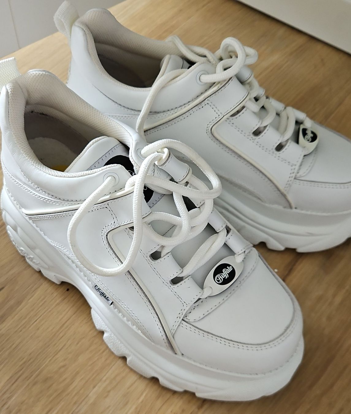 Buffalo Plateau Sneaker Weiss Kultschuh der 90er gr 40