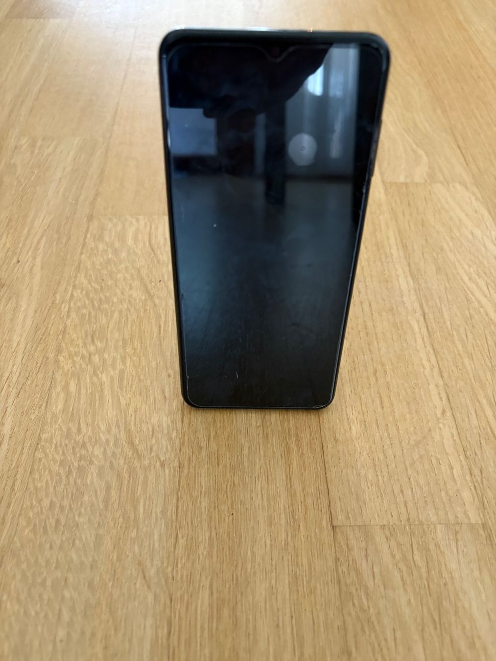 Telefoni cellulari / Smartphones: Faltbarer Hasen-Telefonständer – Nuovo e nell'imballaggio originale da St.Gallen venduto da Christianl02 4