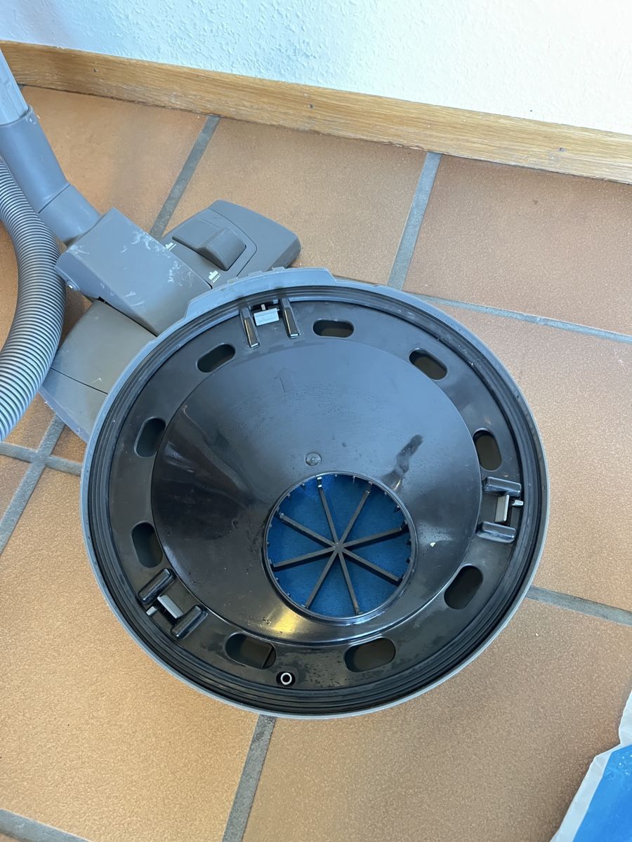 Electrolux Staubsauger & Zubehör: Electrolux Pro Z951 – Gebraucht aus Bellach von arockaboy1234 4