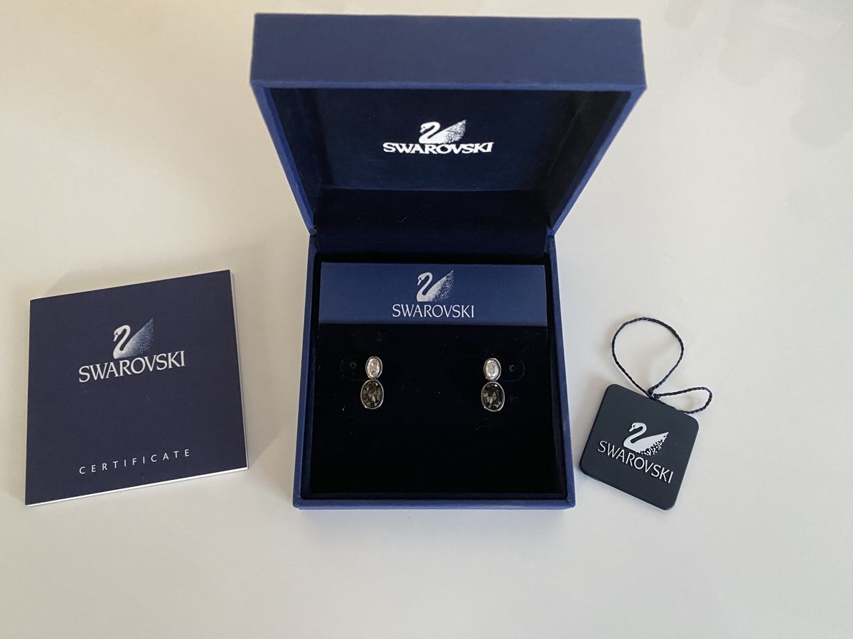 Swarovski Orecchini pendenti & Orecchini a lobo: Swarovski earrings – Nuovo (secondo la descrizione) da Crans VD venduto da jas_9g82