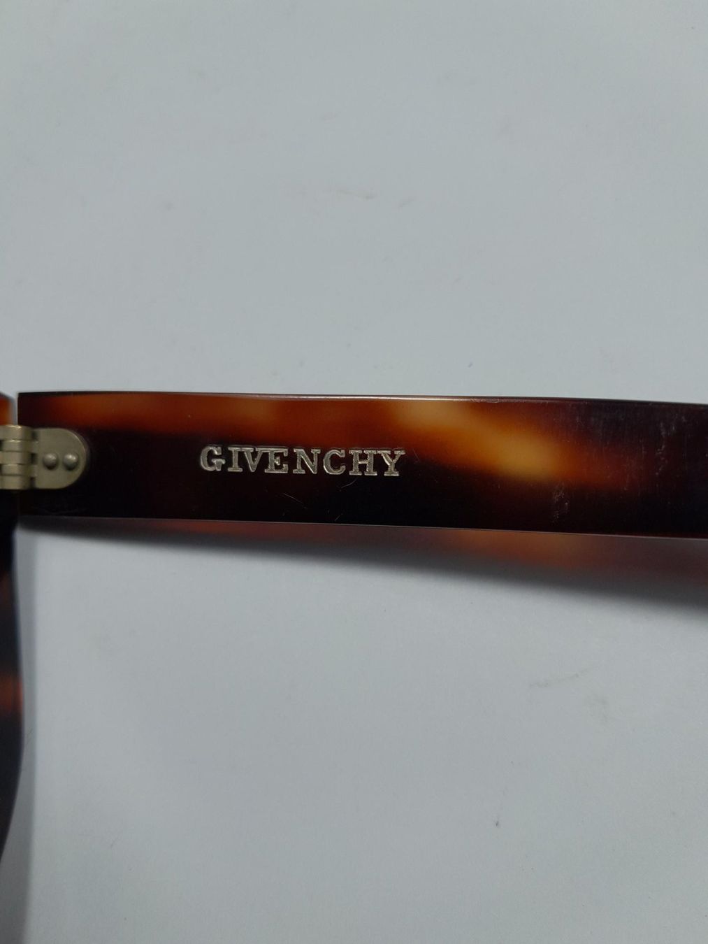 Givenchy Brillen & Gläser: Vintage Givenchy Sonnenbrille – Gebraucht aus Männedorf von Bel-view 2