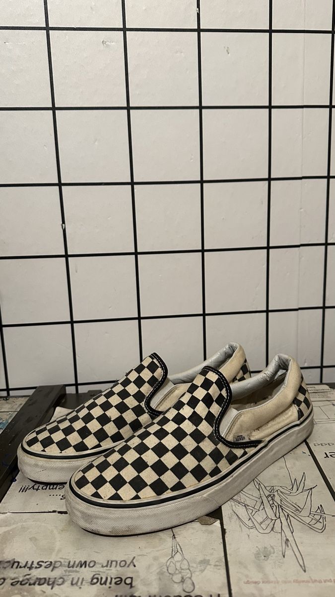 Vans Chaussures hommes: Classic Vans Slip-Ons: Black & White Checkered, Size 44 – Neuf (Voir description) à Genève par ravehotline 1