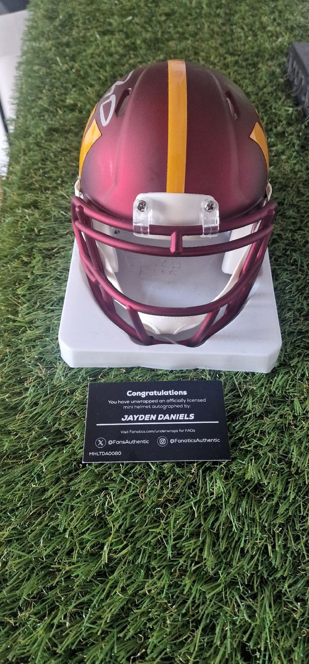 Autografi: Jayden Daniels signierter Mini Helm, Washington Commanders – Nuovo (secondo la descrizione) da Bremgarten AG venduto da Odin85 1