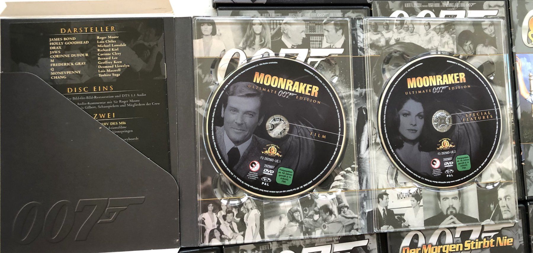 Tutti i DVDs: 14x James Bond 007 - DVDs - Ultimate Edition – Usato da Schaffhausen venduto da durruti 3