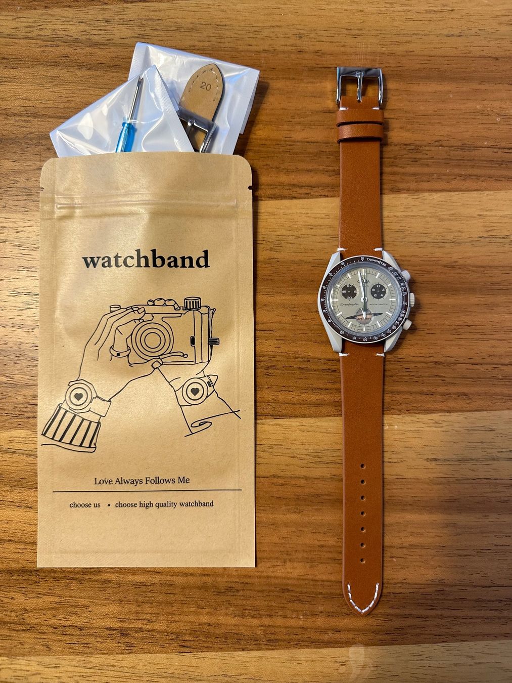Armbänder & -reifen: Lederarmband Hellbraun Kalb -  MoonSwatch - Omega Swatch – Neu und originalverpackt aus Unteraegeri von weber588